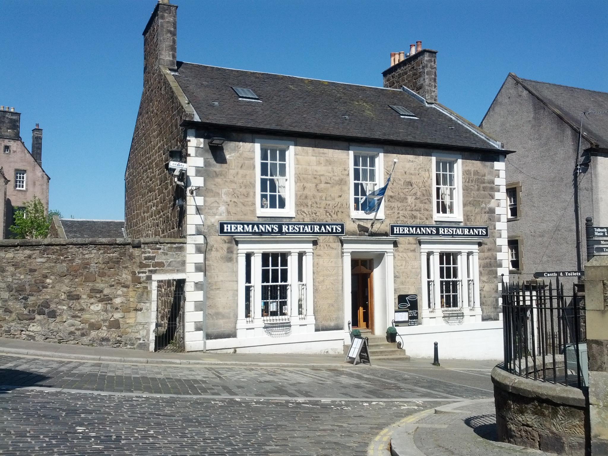 Hermanns-Restaurant-2192167981967531