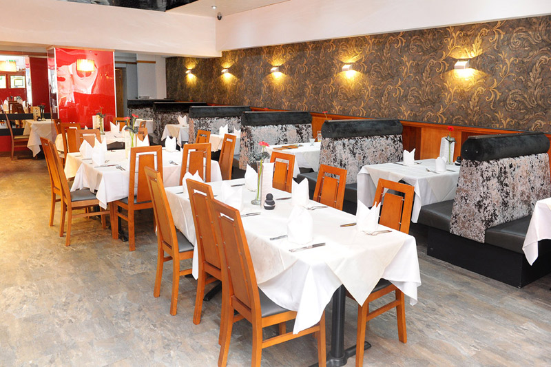 inside seating area of ranas stirling restaurant